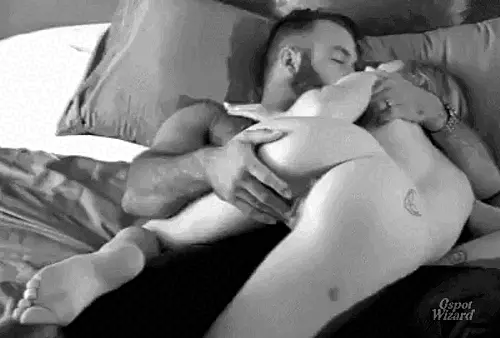 [Image: gspotwizard-fingering-pussy-gif-53f2671923.webp]